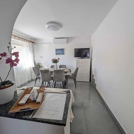 Apartament In 37924