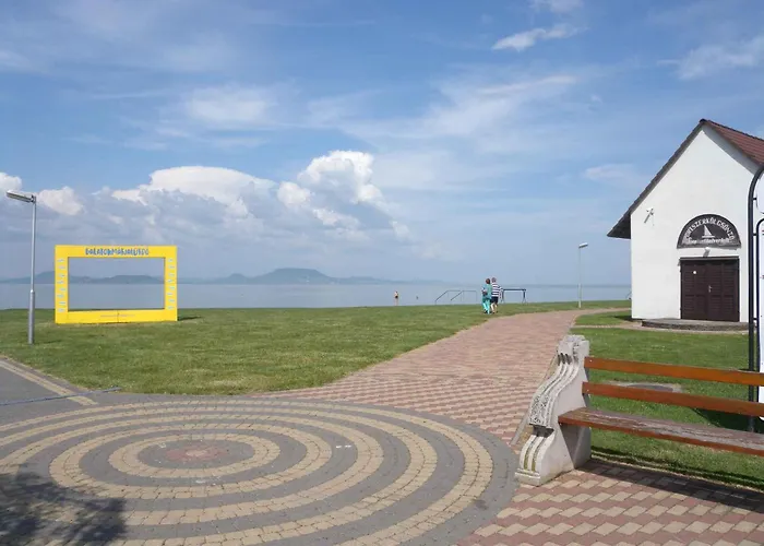 In 37924 Balatonkeresztúr